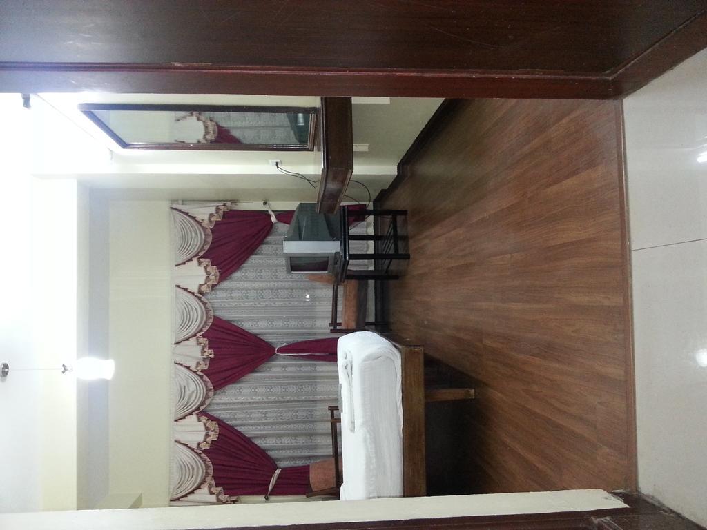 Hotel Preethi Palace Ooty Quarto foto